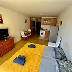 Alexandr Vigo * ネセバル
