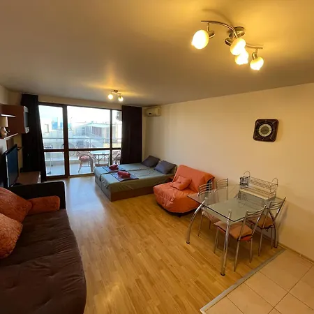 Alexandr Vigo Apartment