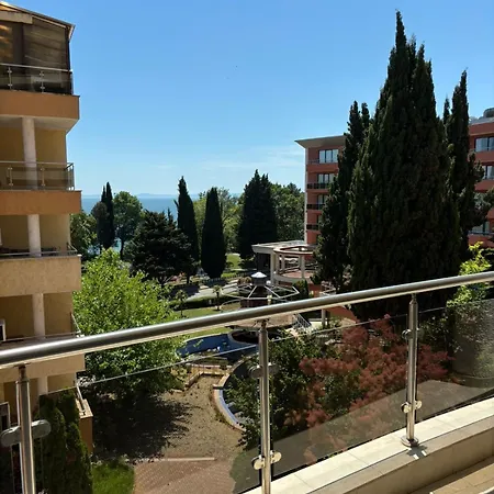 Alexandr Vigo Apartment